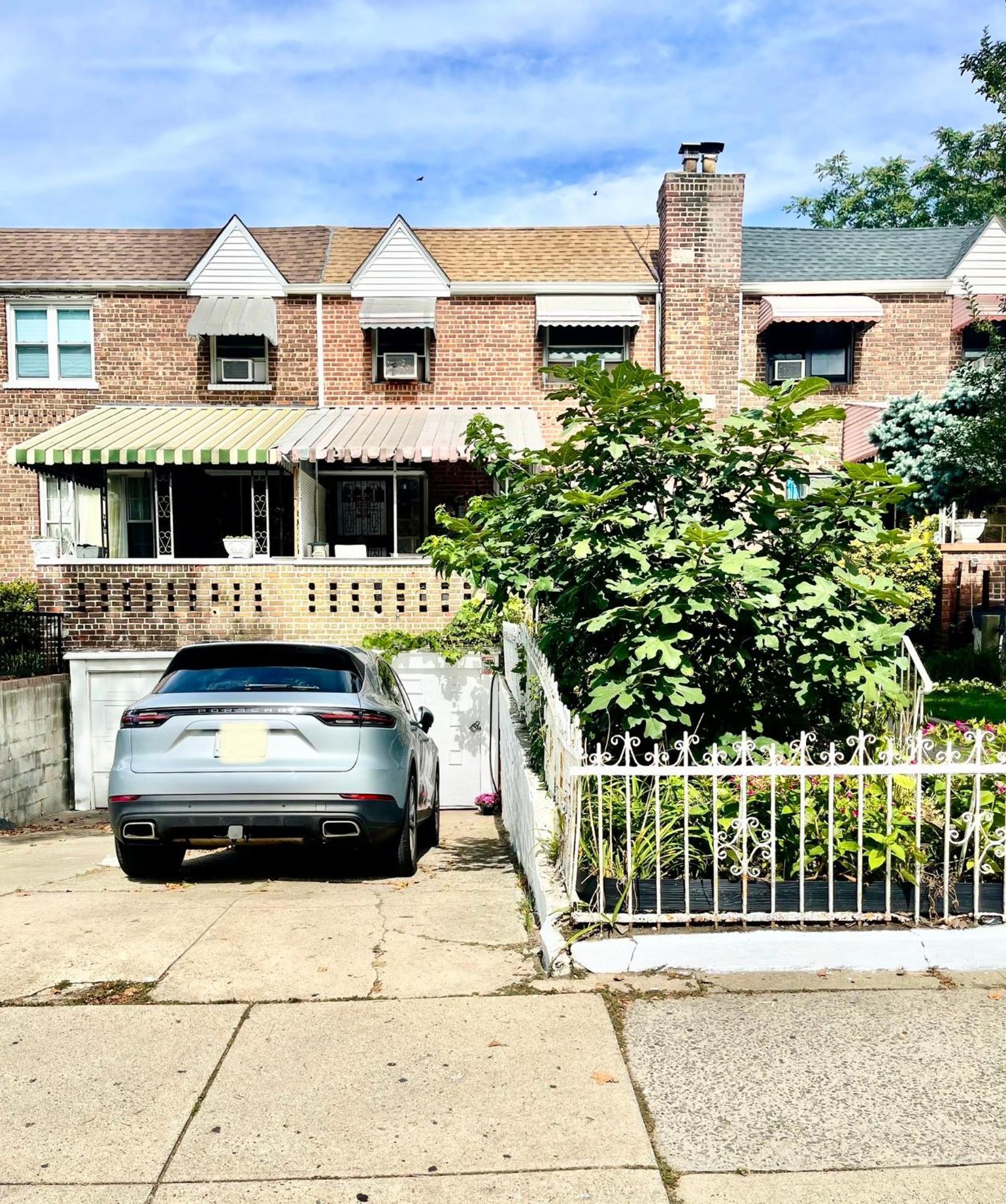 Lga Airport 3 Mins, 3 Bedroom Duplex House, Parking And Private Backyard, 9Mins Subway! New York City Exterior photo