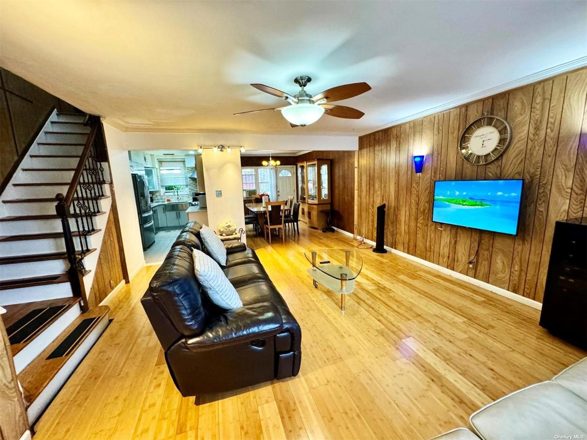 Lga Airport 3 Mins, 3 Bedroom Duplex House, Parking And Private Backyard, 9Mins Subway! New York City Exterior photo
